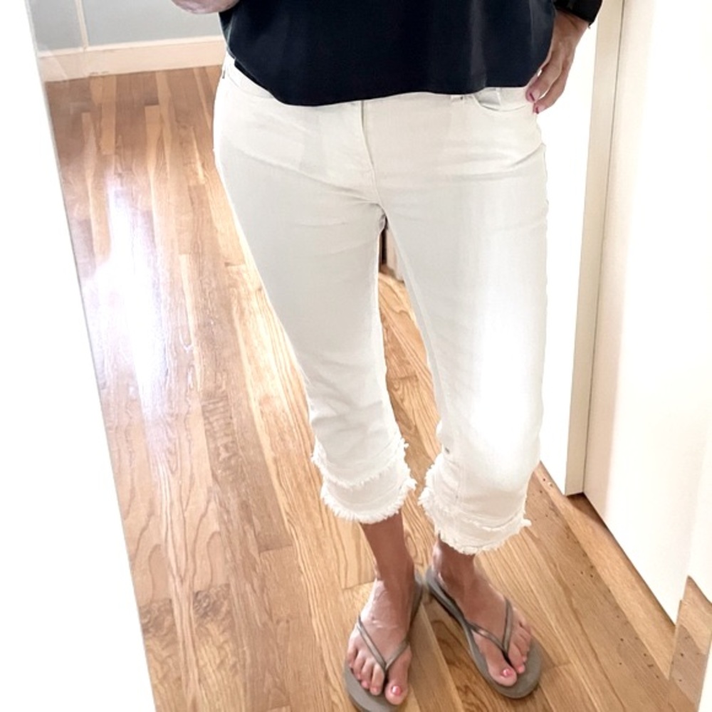 DG2 by Diane Gilman Virtual Stretch Layered Fringe Crop Jean - Picture 4 of 12